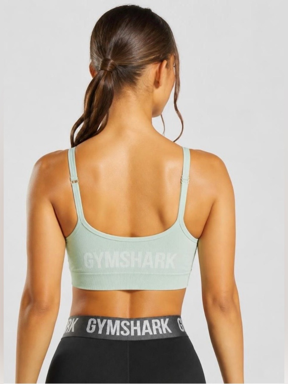GYMSHARK Flex Strappy Sports Bra~Size
Medium - Light Mint Green
